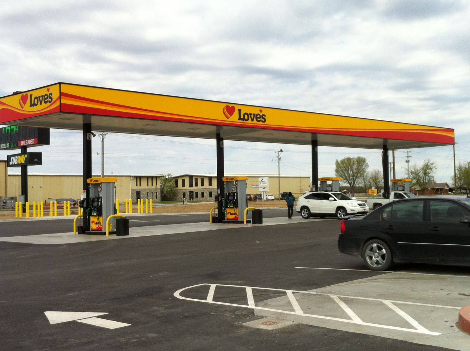 Bartlesville Radio » News » Loves Country Store Opens In Nowata